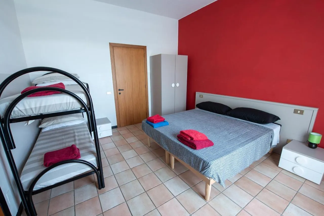 Albergo La Rovere Roverbella 2*,